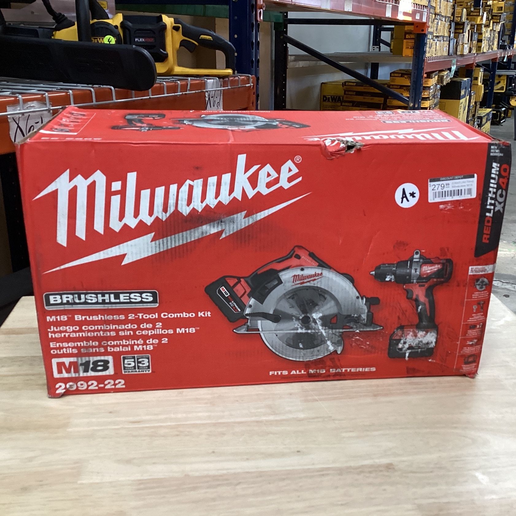 (Used Like New) Milwaukee M18 18-Volt Lithium-Ion Brushless Cordless Hammer Drill and Circular Saw Combo Kit (2-Tool) with Two 4.0 Ah Batteries