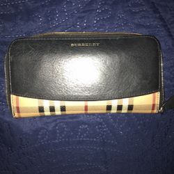 Burberry Womens Wallet 