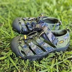 Keen Kids Child Children Boys Girls Water Shoes Sandals Camo Camouflage Green Size 2