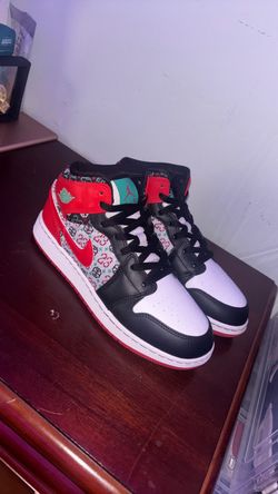 jordan 1 mid "ugly christmas sweater" - 7Y