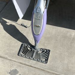Shark Professional Steamer