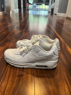 Nike Air Max 90 LTR Size: 6Y