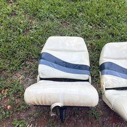 Poontoon seats 
