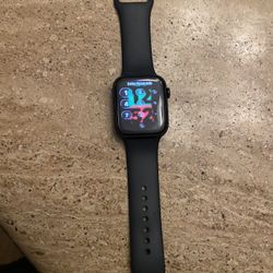 Apple Watch SE 44mm Aluminum Case 
