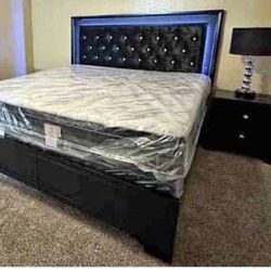 Queen Size Bed Frame And End Table