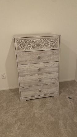 ashley furniture drawer
