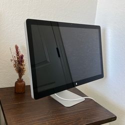Apple Cinematic Display 27”