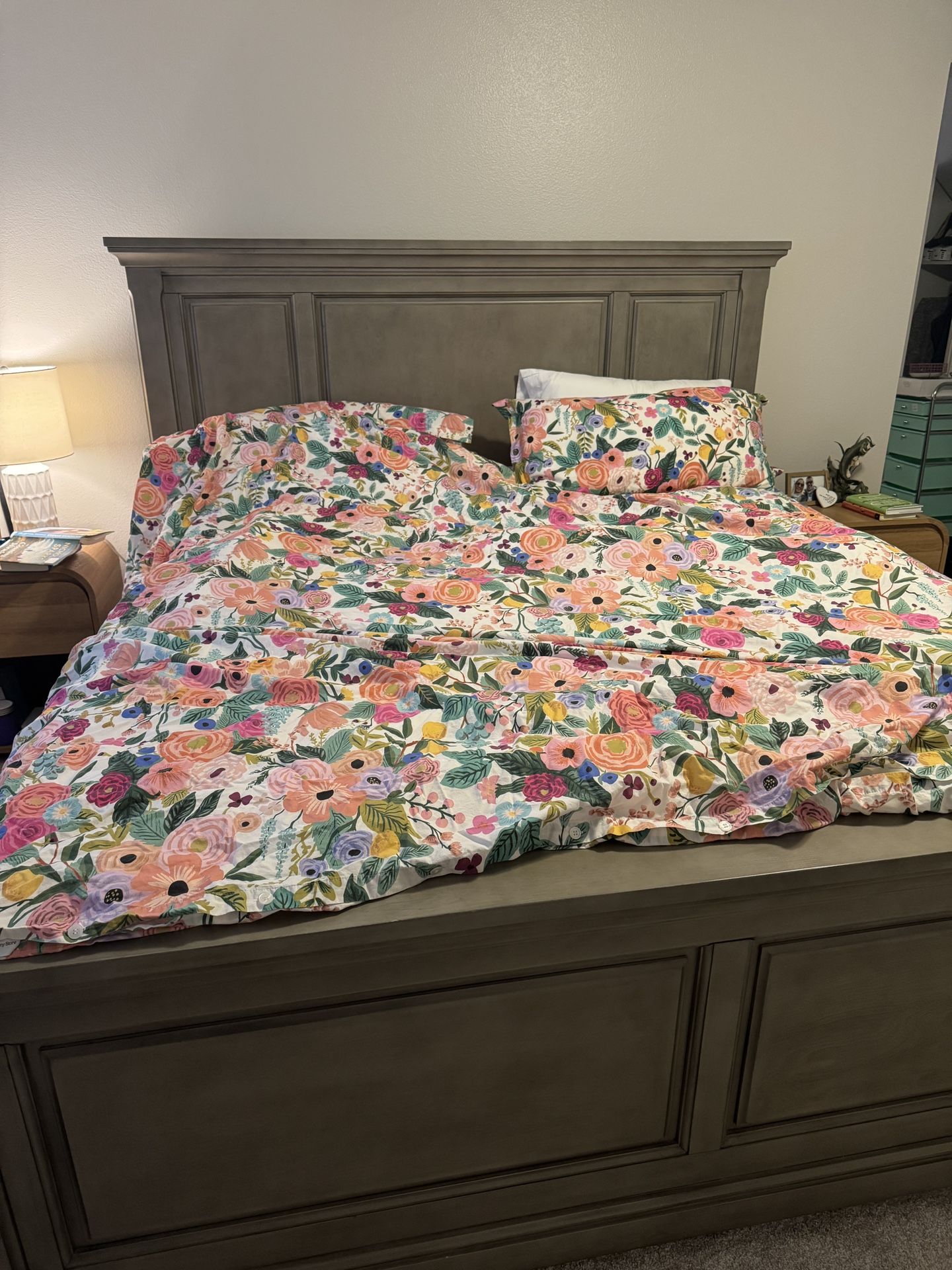 Ashley Furniture Lettner Bedroom Set - King Size Bed, Dresser And Nightstand