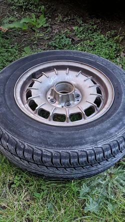 195/70/r14 Mercedes Wheel and Tire