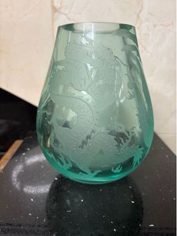 Vintage Chinese Etched /Carved Art Glass Vase Heavy 7”