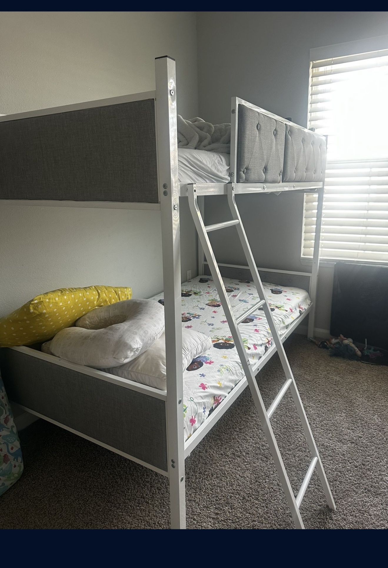 Bunkbed 🚨