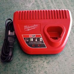 Milwakee Charger 25$