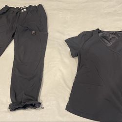 Koi scrub top and pants size M