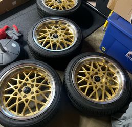 Gold JNC Rims + Tire