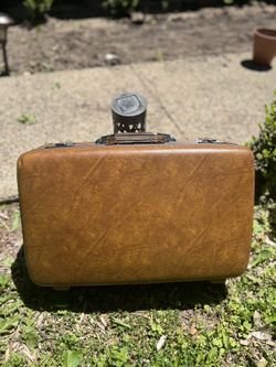 Vintage American Tourister Wscort Breifcase Hard Shell W/ Original Suit Rack