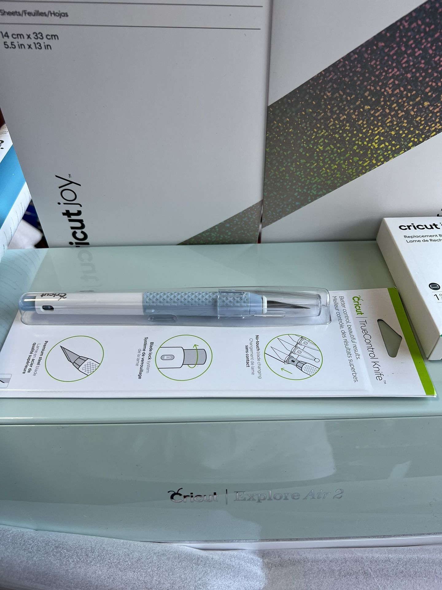 Cricut Explore air 2 Bundle