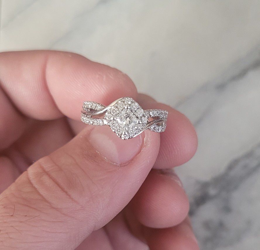 THE LEO Diamond Princess-cut Engagement Ring 3/4 ct tw 14K White Gold Size 6.5