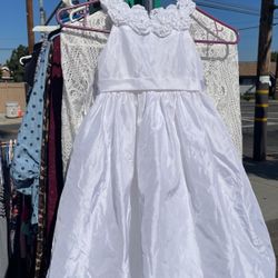 Adorable White Kids Dress Size 5