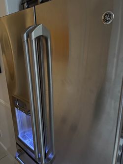 Refrigerator GE