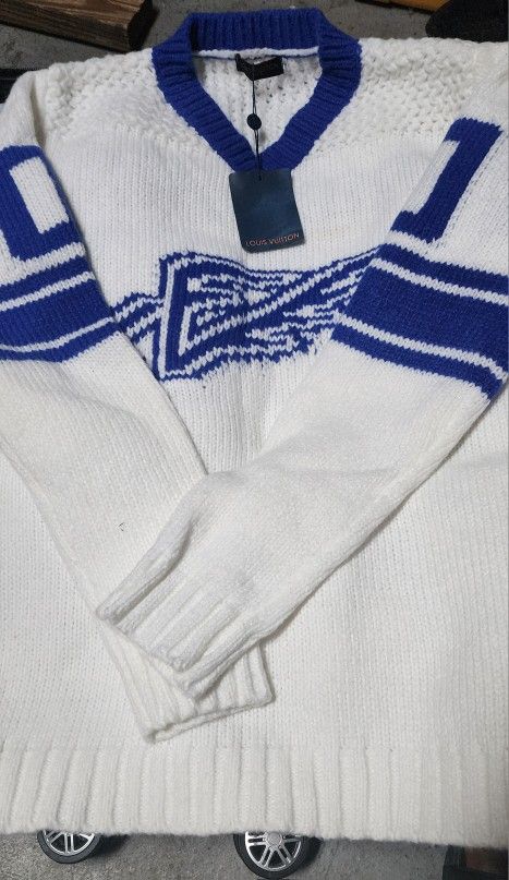 Original Louis Vuitton Sweater
