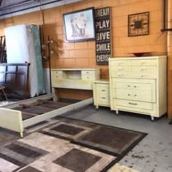 Full MCM Complete 3 Piece Bedroom Set For Sale 