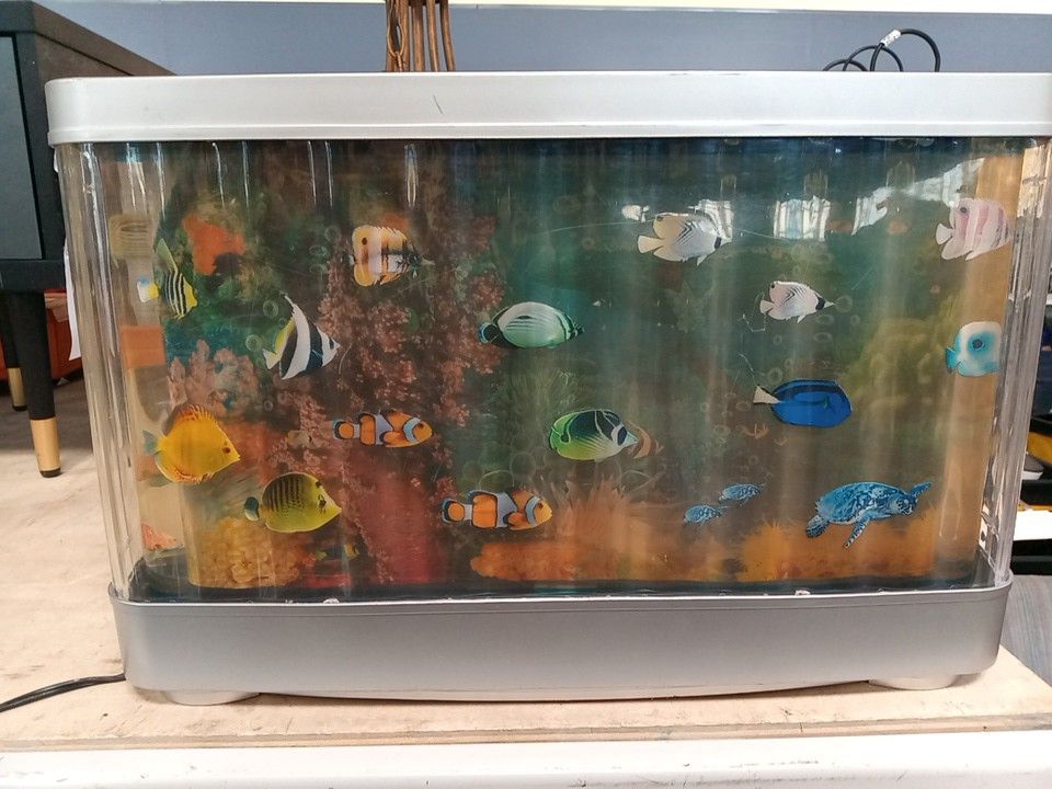 Multicolor Electric Fish Lamp. WD # 9066 Made In China.