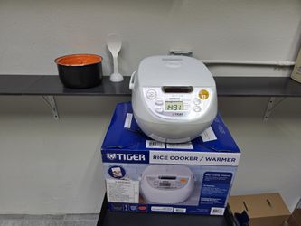 Tiger 5.5 Cup Rice Cooker And Warmer