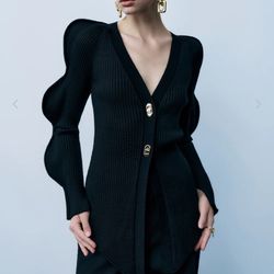 Urban Revivo  Wave Sleeve V Neck Knitted Cardigan 