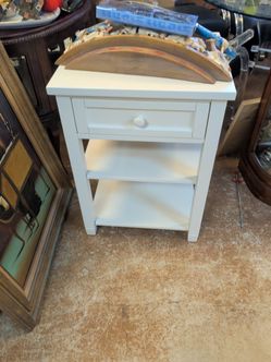 White night stand