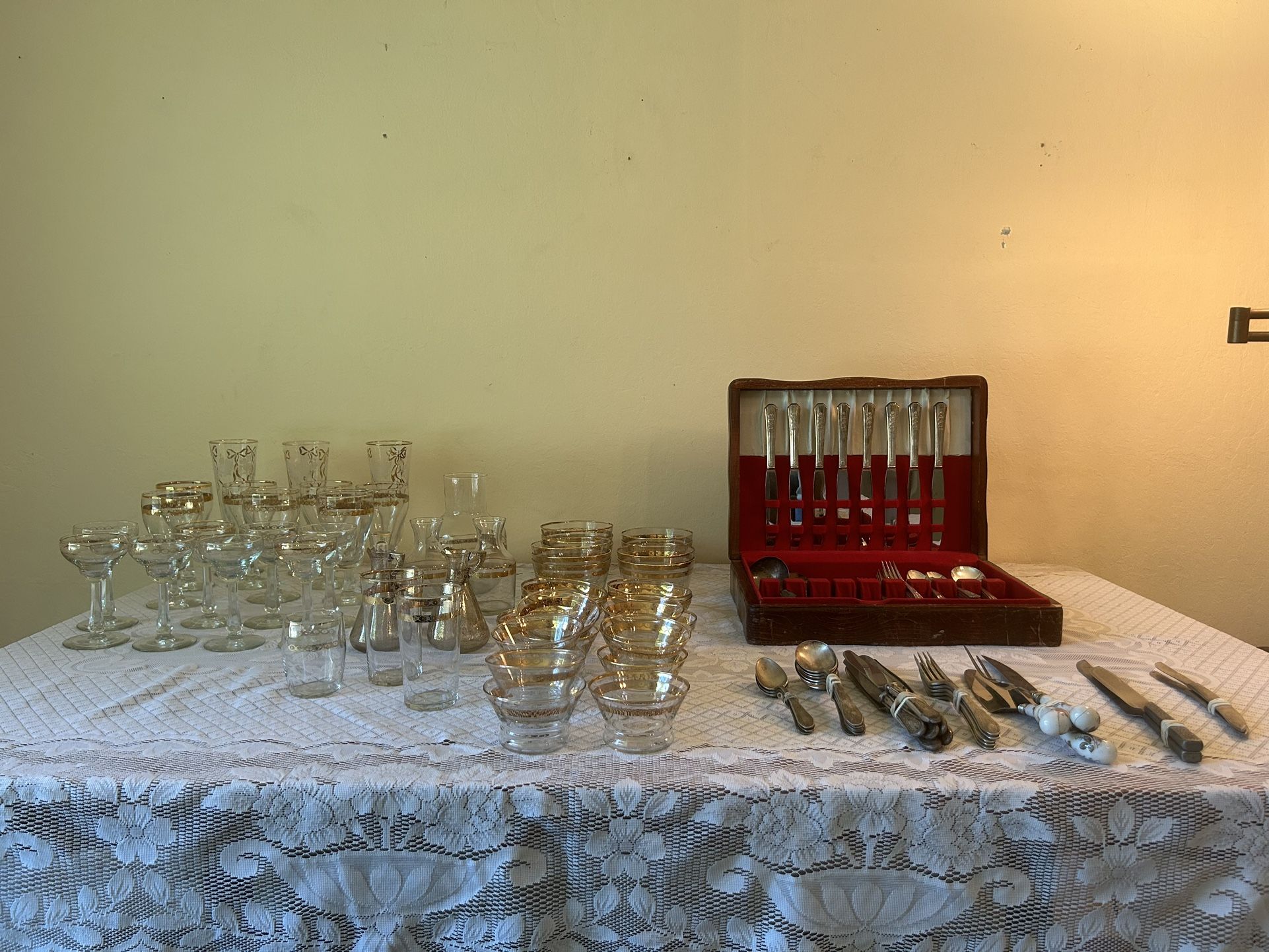 Vintage, Antiques And Collectibles Sale