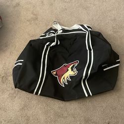 Coyotes hockey bag