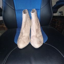 Forever 21 Tan Booty Boots