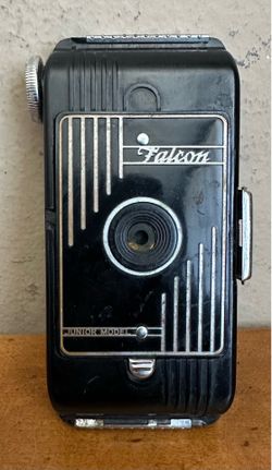 Vintage Falcon Junior Model Bakelite Shutter Folding Compact Camera USA