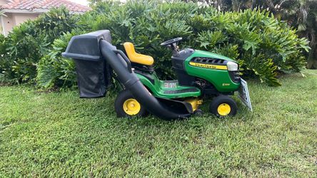 E100 John Deere riding Mower- 230Hrs