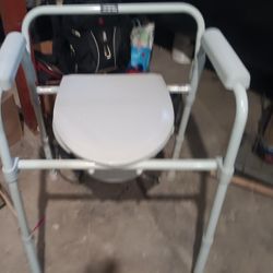 Potable Toilet Chair New