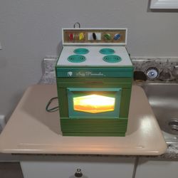 Topper Suzy Homemaker Stove Oven 