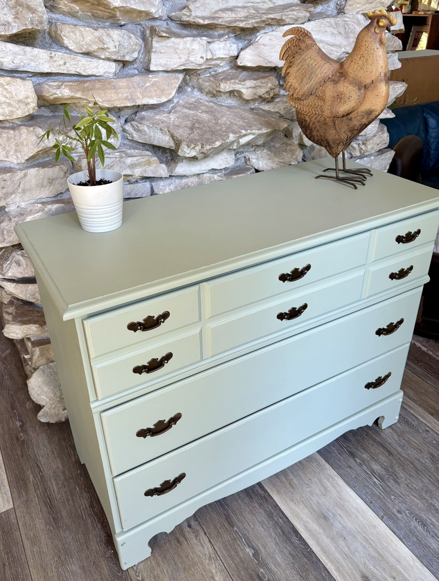 🌟pending- Beautiful VINTAGE Sage Green Dresser🌟