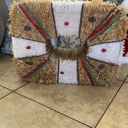 Pinata Rosca De Reyes