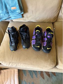 2 pair of Nike sneakers in good condition