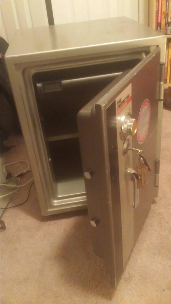 Firesafe (The protector model 1190)