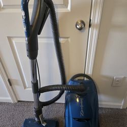 Titan Vacuum 