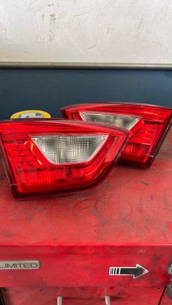 2018 Chevy Cruz rear tail lights OEM