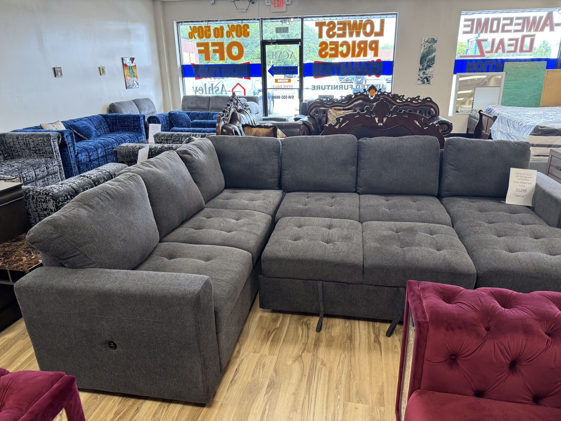 Sectional Couch W/ Storage & Pull Out Bed