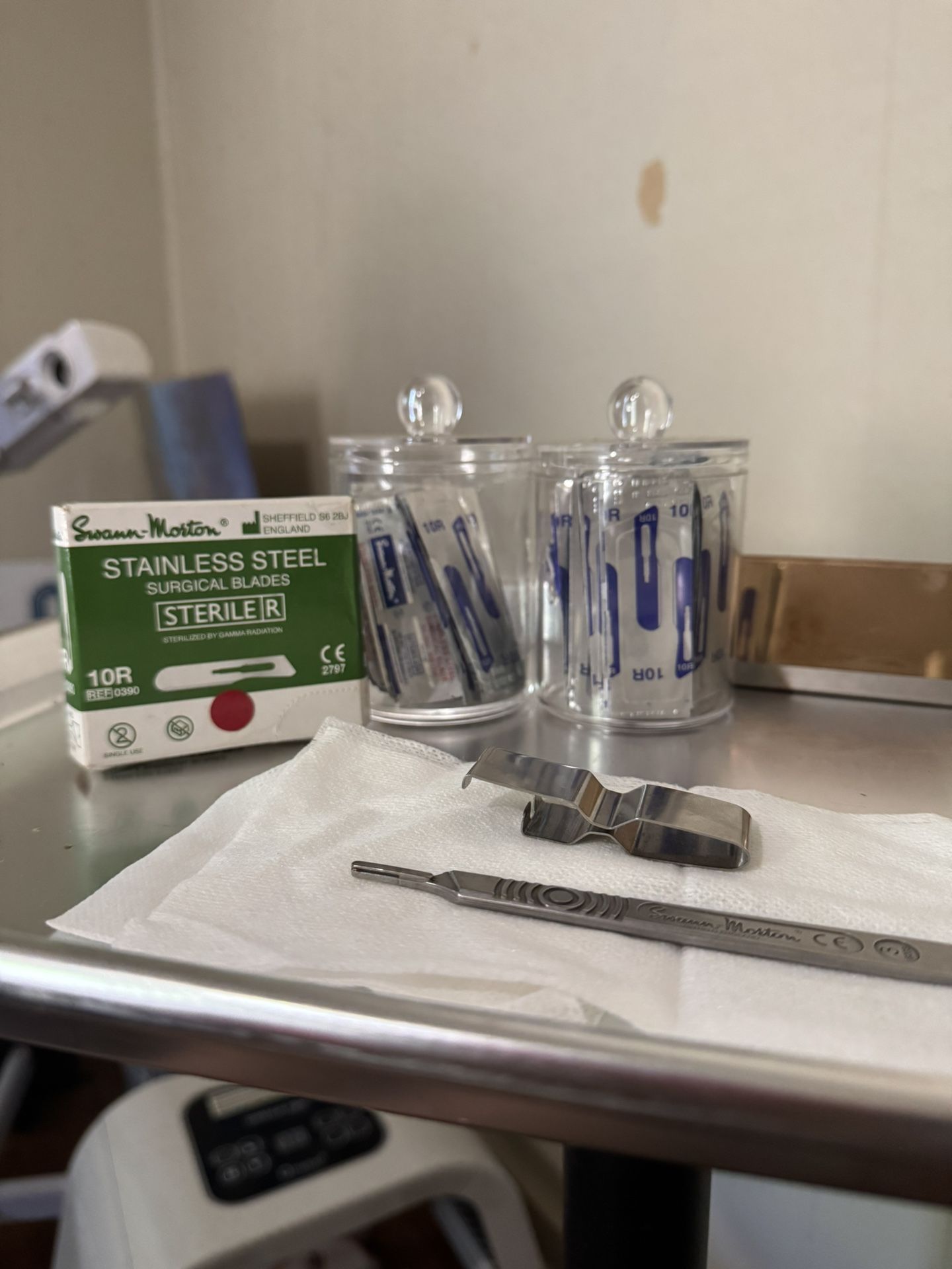 Dermaplaning Kit With Business Card Holders