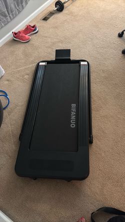 Treadmill - foldable