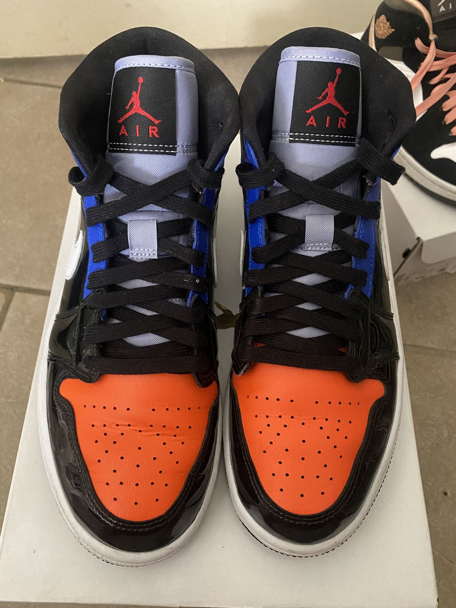 Jordan 1 Mid Multi Patent (W) - Black/University Red/Royal - Sz 8.5