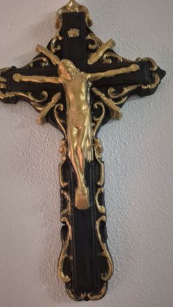 Ceramic cross