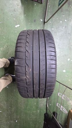 Subaru 4 tires and 4 black aluminum wheels like new
Size 245 40 r 18 97w for sports sedan car subaru