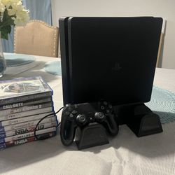 PS4 Slim