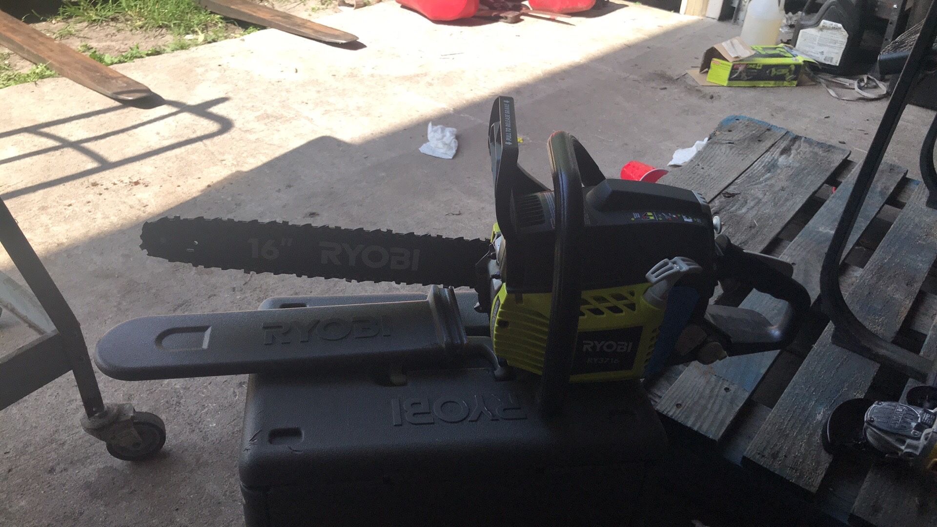 Ryobi 16 Inch Chain Saw for Sale in Plant City, FL OfferUp